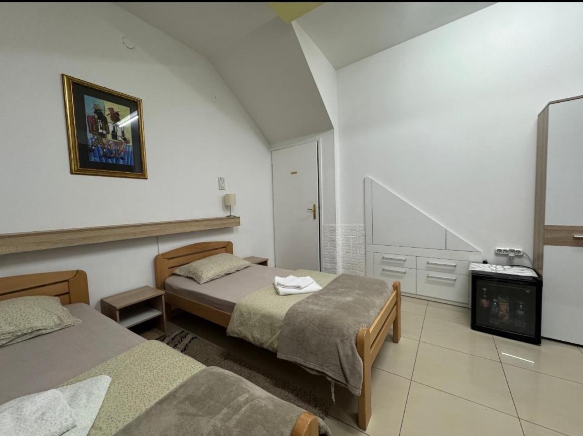 Guesthouse Vladimir & Ana ปานเชโว ภายนอก รูปภาพ